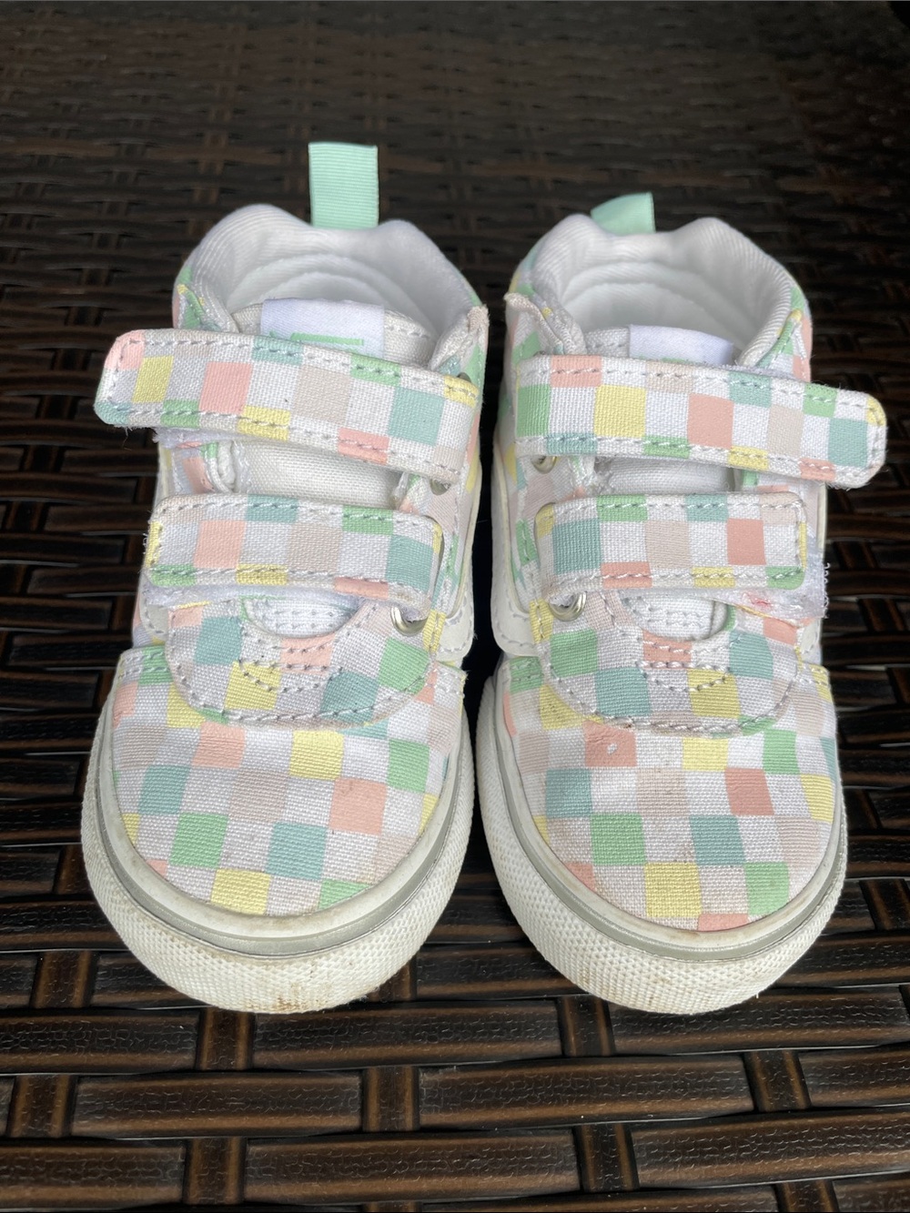 Kids Pastel Check Canvas Sneakers - Velcro Closure size 6 toddler Vans